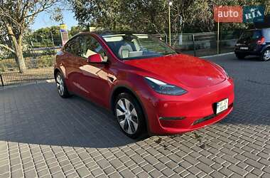Внедорожник / Кроссовер Tesla Model Y 2023 в 