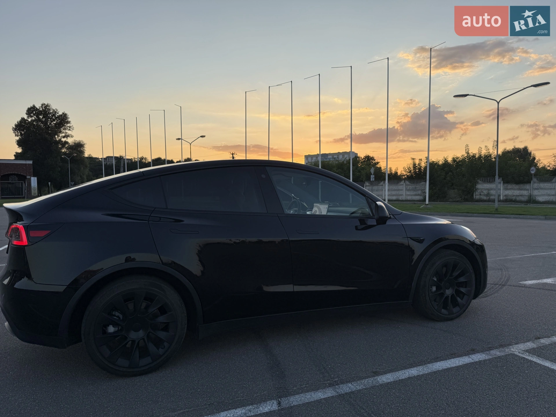 2022 Tesla Model Y - мініатюра 2