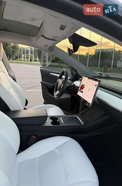 Внедорожник / Кроссовер Tesla Model Y 2022 в 
