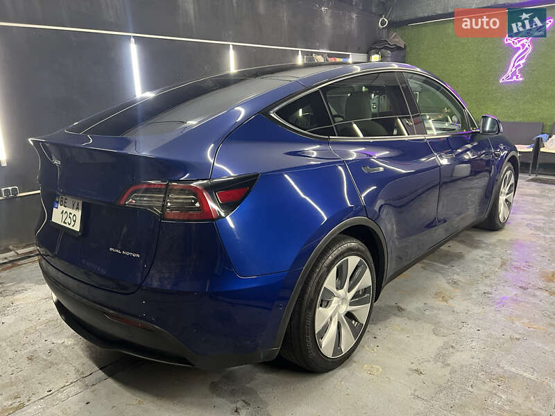Позашляховик / Кросовер Tesla Model Y 2021 в Миколаєві