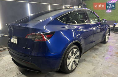 Внедорожник / Кроссовер Tesla Model Y 2021 в 