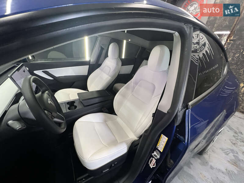 Позашляховик / Кросовер Tesla Model Y 2021 в Миколаєві