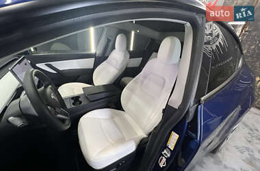 Внедорожник / Кроссовер Tesla Model Y 2021 в 