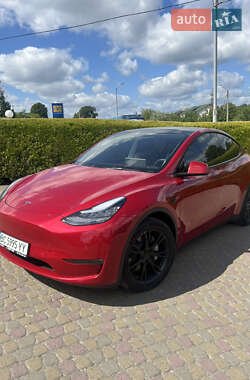 Внедорожник / Кроссовер Tesla Model Y 2021 в 