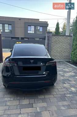 Внедорожник / Кроссовер Tesla Model Y 2024 в 