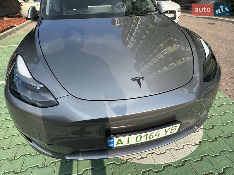 Внедорожник / Кроссовер Tesla Model Y 2024 в Киеве