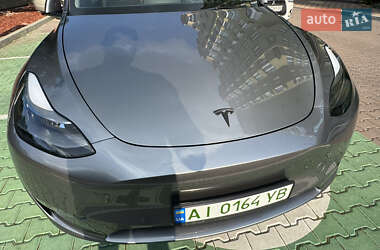 Внедорожник / Кроссовер Tesla Model Y 2024 в 