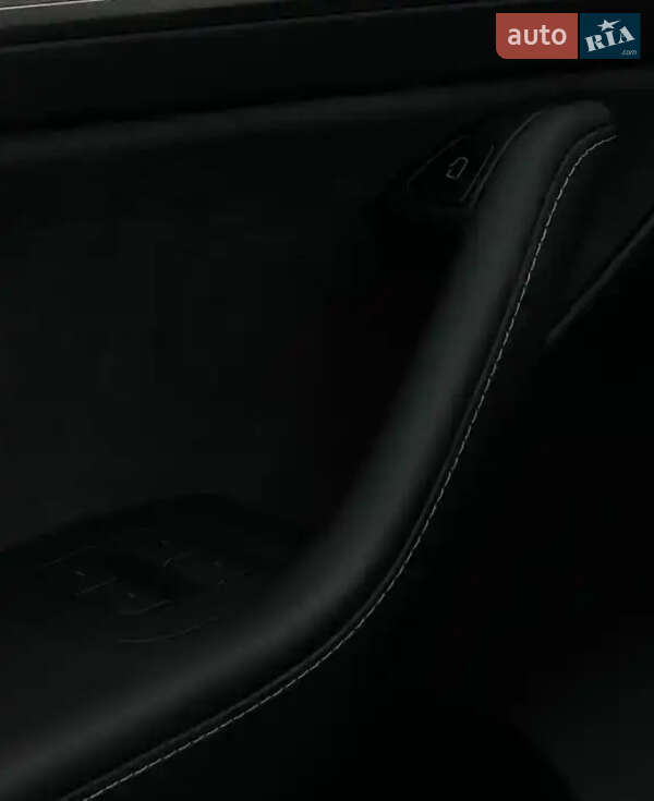 Внедорожник / Кроссовер Tesla Model Y 2023 в Львове