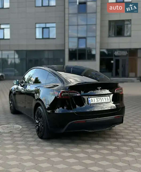 Внедорожник / Кроссовер Tesla Model Y 2023 в Львове
