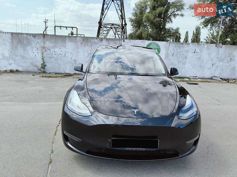 Внедорожник / Кроссовер Tesla Model Y 2022 в Киеве
