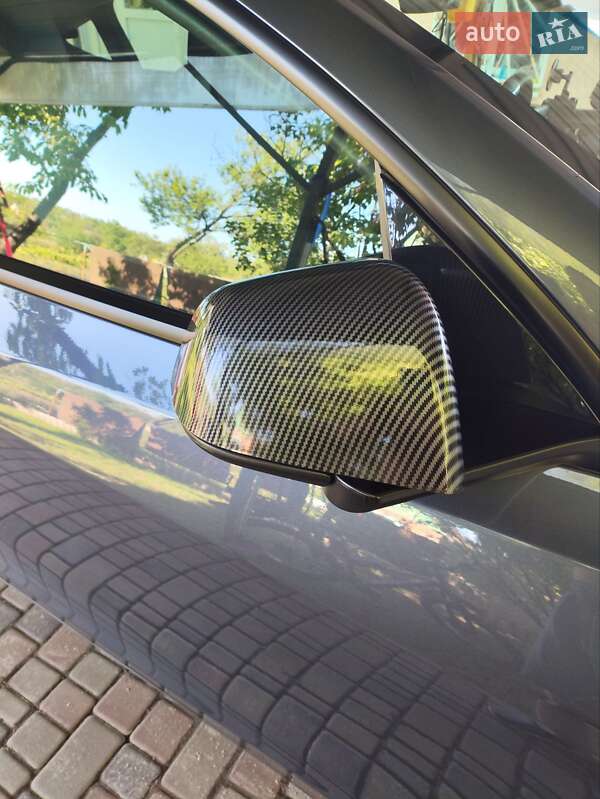 Внедорожник / Кроссовер Tesla Model Y 2023 в Кропивницком фото 66 Внедорожник / Кроссовер Tesla Model Y 2023 в Кропивницком