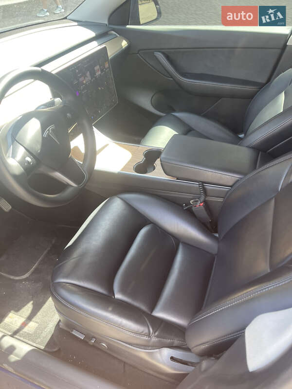 Внедорожник / Кроссовер Tesla Model Y 2020 в Кривом Роге