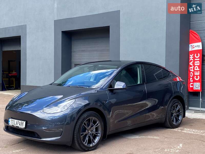 Внедорожник / Кроссовер Tesla Model Y 2024 в Киеве