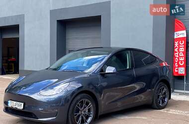Внедорожник / Кроссовер Tesla Model Y 2024 в 