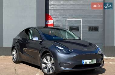 Внедорожник / Кроссовер Tesla Model Y 2023 в Киеве