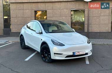 Внедорожник / Кроссовер Tesla Model Y 2022 в 