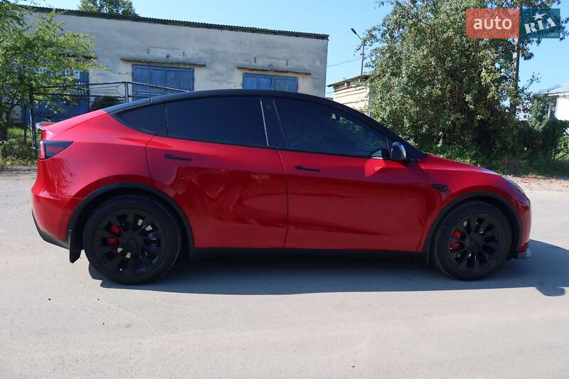 Внедорожник / Кроссовер Tesla Model Y 2021 в Ивано-Франковске