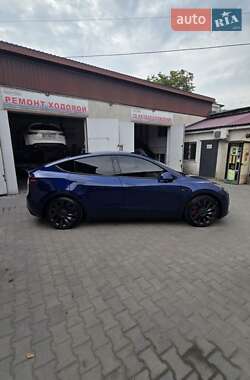 Внедорожник / Кроссовер Tesla Model Y 2023 в 