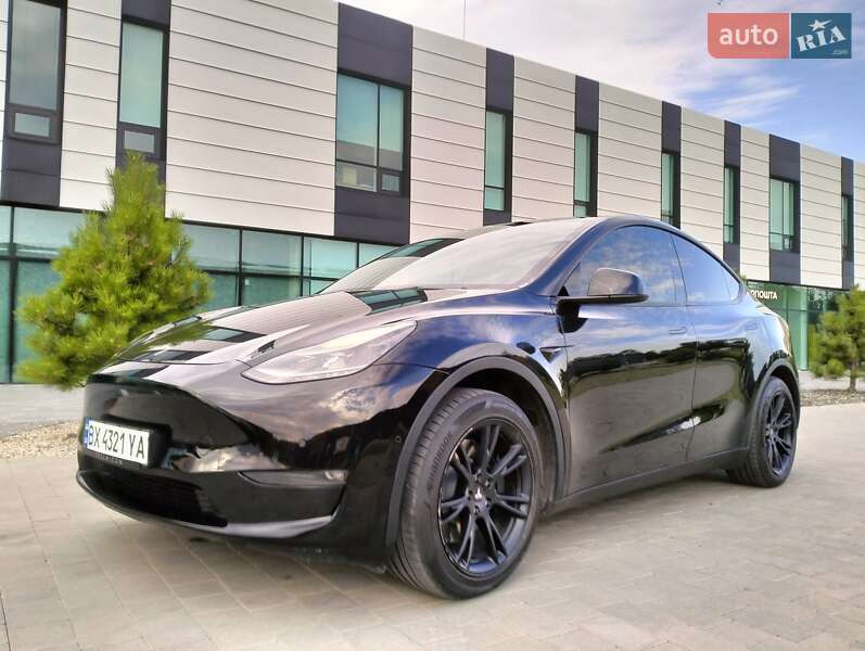 Внедорожник / Кроссовер Tesla Model Y 2022 в 