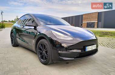 Внедорожник / Кроссовер Tesla Model Y 2022 в 