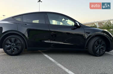 Внедорожник / Кроссовер Tesla Model Y 2024 в 