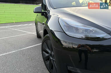 Внедорожник / Кроссовер Tesla Model Y 2024 в 