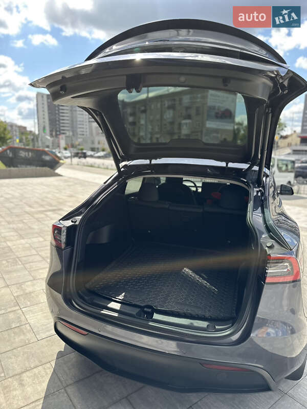 Внедорожник / Кроссовер Tesla Model Y 2021 в Харькове
