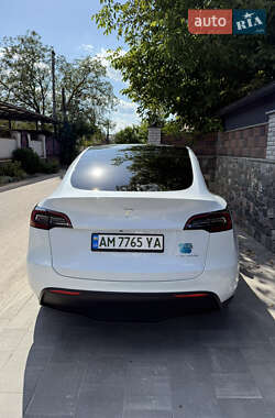Внедорожник / Кроссовер Tesla Model Y 2023 в 