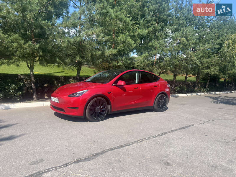 Внедорожник / Кроссовер Tesla Model Y 2023 в 