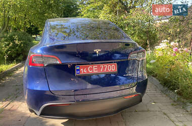 Внедорожник / Кроссовер Tesla Model Y 2024 в 