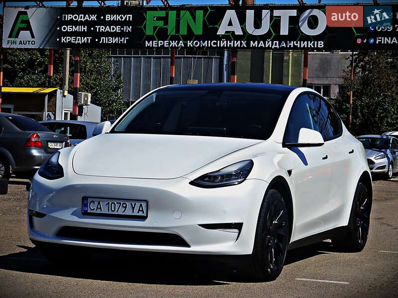 Tesla Model Y 2021