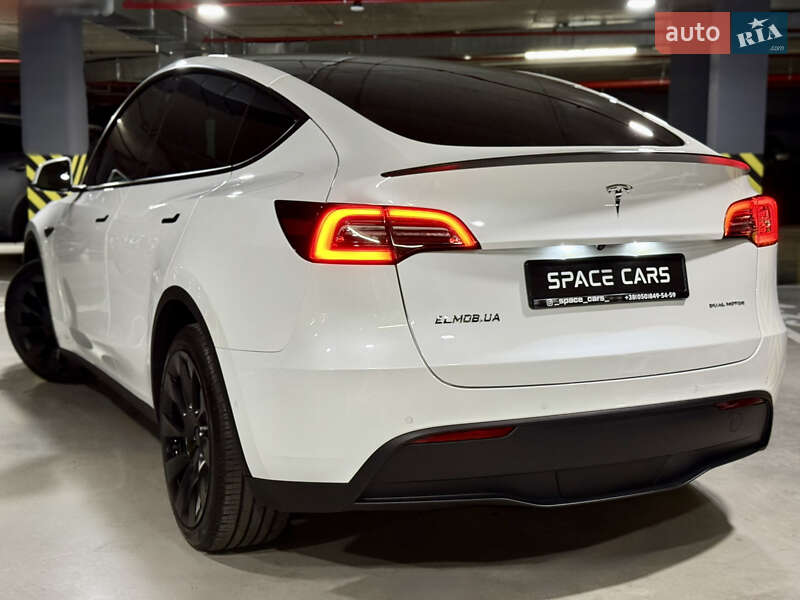 Внедорожник / Кроссовер Tesla Model Y 2021 в Киеве