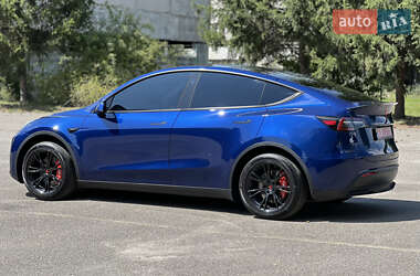 Внедорожник / Кроссовер Tesla Model Y 2024 в 