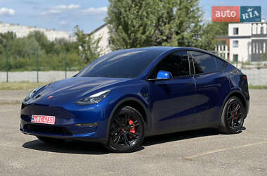 Внедорожник / Кроссовер Tesla Model Y 2024 в 