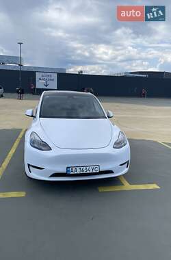Внедорожник / Кроссовер Tesla Model Y 2021 в 