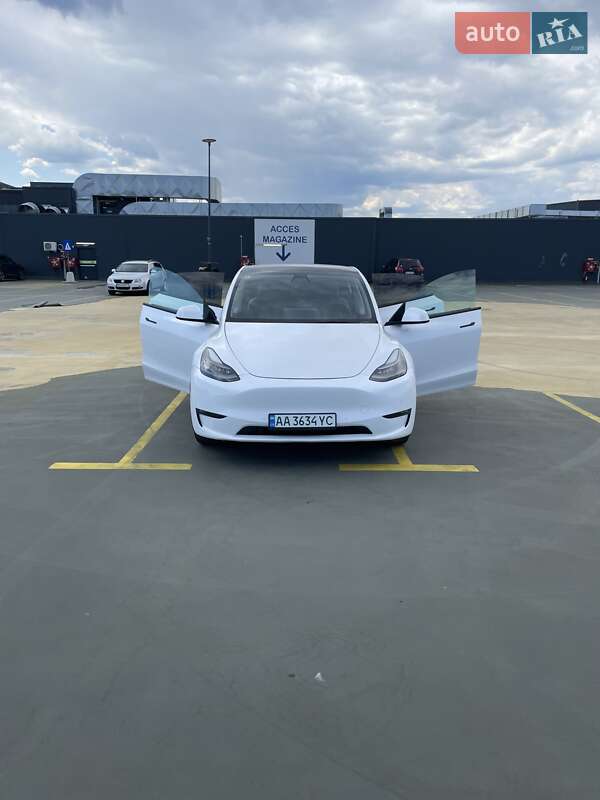 Внедорожник / Кроссовер Tesla Model Y 2021 в Первомайске