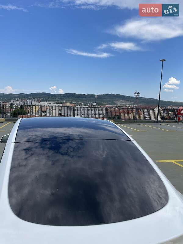 Позашляховик / Кросовер Tesla Model Y 2021 в Первомайську