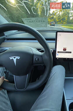 Внедорожник / Кроссовер Tesla Model Y 2021 в 