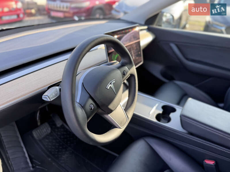 Внедорожник / Кроссовер Tesla Model Y 2022 в Ивано-Франковске