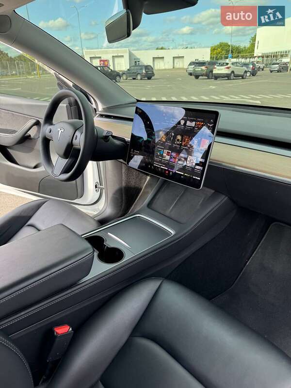 Внедорожник / Кроссовер Tesla Model Y 2021 в Днепре