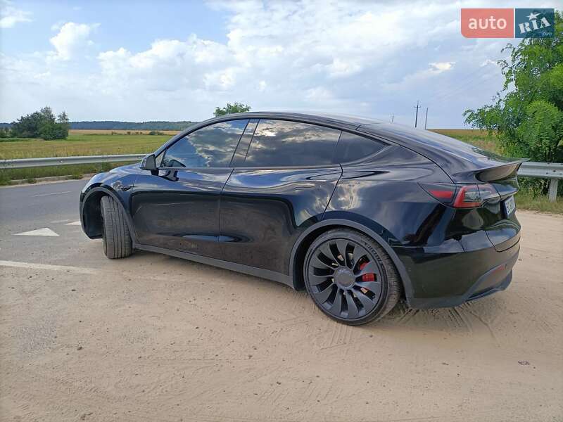 Tesla Model Y 2022