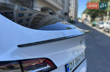 Внедорожник / Кроссовер Tesla Model Y 2021 в 