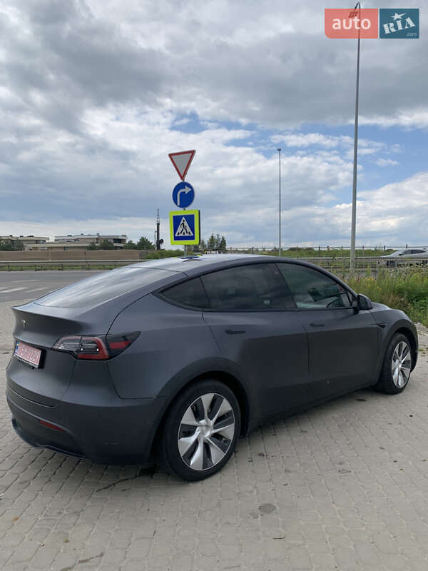 Внедорожник / Кроссовер Tesla Model Y 2020 в Львове
