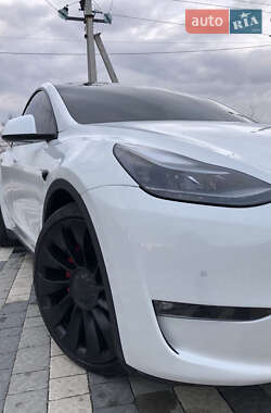 Внедорожник / Кроссовер Tesla Model Y 2021 в 