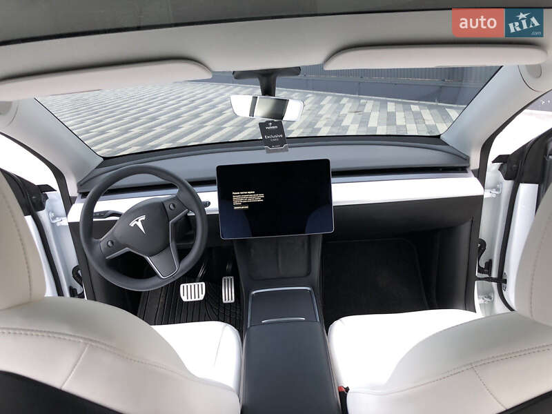 Внедорожник / Кроссовер Tesla Model Y 2021 в Львове