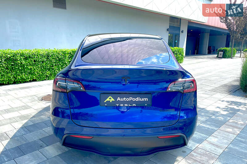 Внедорожник / Кроссовер Tesla Model Y 2023 в Киеве