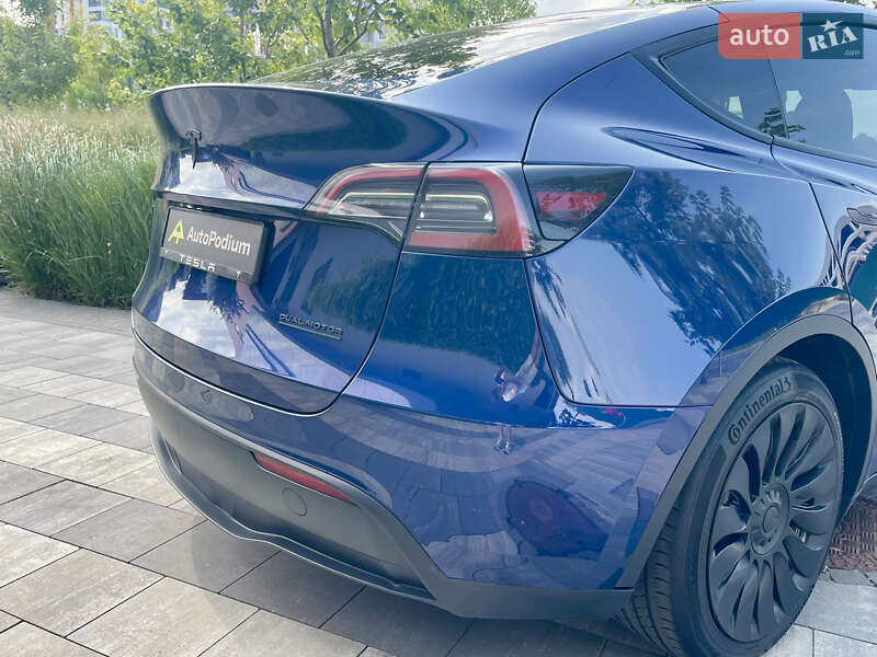 Внедорожник / Кроссовер Tesla Model Y 2023 в Киеве
