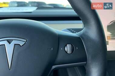 Внедорожник / Кроссовер Tesla Model Y 2022 в 