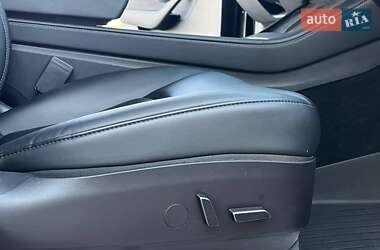 Внедорожник / Кроссовер Tesla Model Y 2022 в 