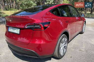 Внедорожник / Кроссовер Tesla Model Y 2024 в 